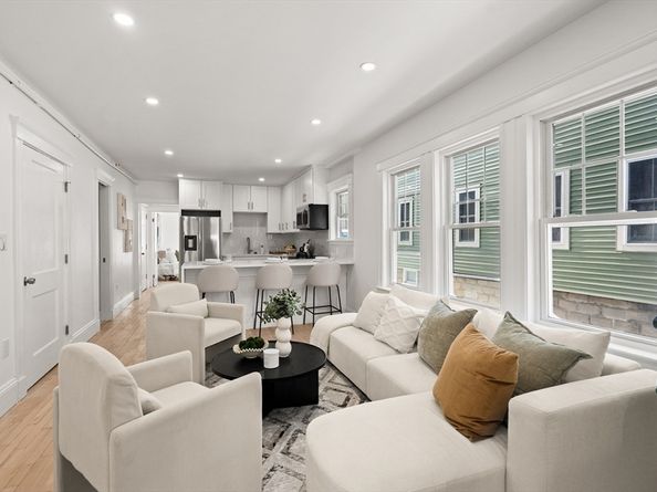 60 Derby St 5, Somerville MA 02145