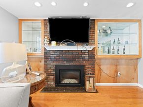 197 Candy Ln, Brockton MA 02301