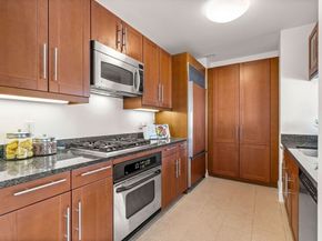 1 Charles St S 6A, Boston MA 02116