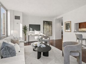 1 Charles St S 6A, Boston MA 02116