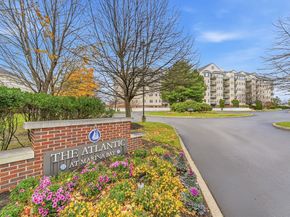 10 Seaport Dr 2311, Quincy MA 02171