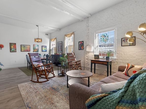 7 S Stone Mill Drive 412, Dedham MA 02026