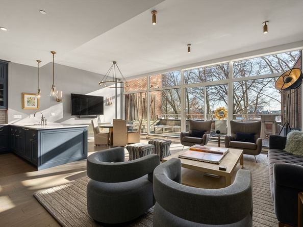 975 Memorial Drive 211, Cambridge MA 02138