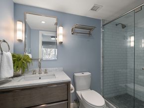 975 Memorial Drive 211, Cambridge MA 02138