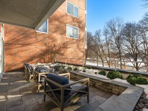 975 Memorial Drive 211, Cambridge MA 02138