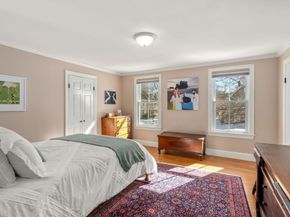 103 Oak St, Reading MA 01867