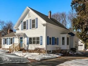 103 Oak St, Reading MA 01867