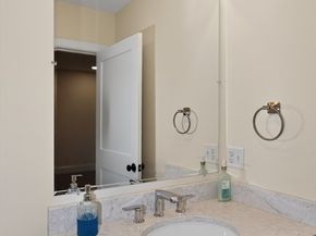 17 Trailside Terrace 17, Marlborough MA 01752