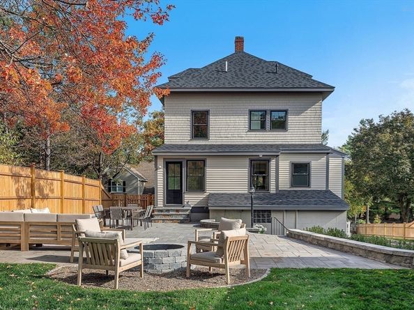 16 Oak Street, Wellesley MA 02482