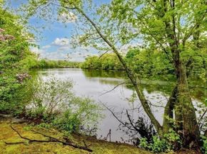 22 N Stone Mill Dr 1111, Dedham MA 02026