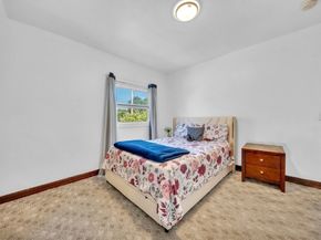 56 Park St, Hudson MA 01749