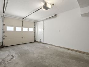 32 Stedman 32, Boston MA 02130