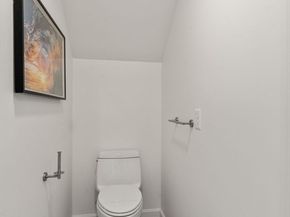 120 Nantasket PH5, Hull MA 02045