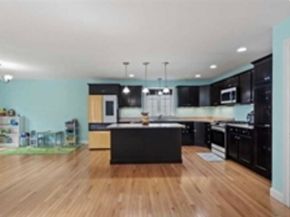 28 Mcintosh Drive 22, Stow MA 01775