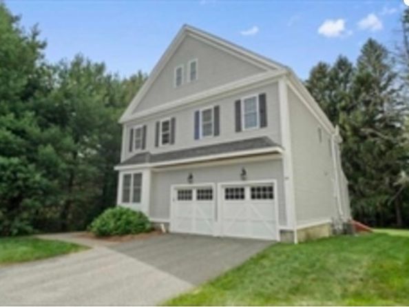 28 Mcintosh Drive 22, Stow MA 01775