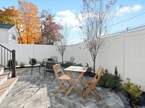 34 Lincoln St 34, Needham MA 02492