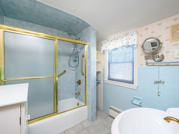 61 Grove St, Braintree MA 02184