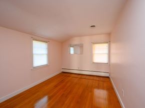 61 Grove St, Braintree MA 02184