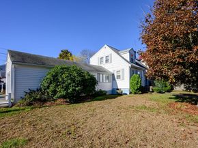 61 Grove St, Braintree MA 02184
