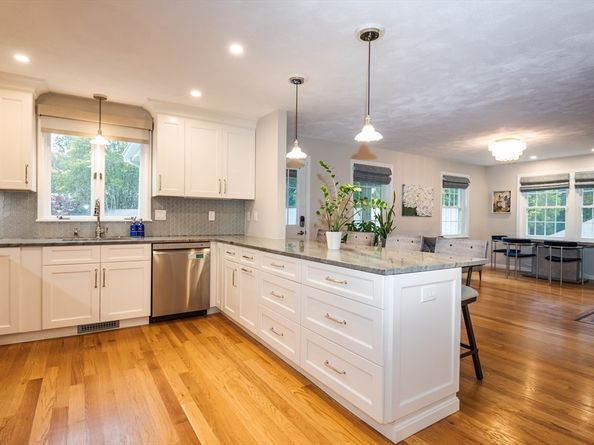 45 Shawsheen Road 28, Bedford MA 01730