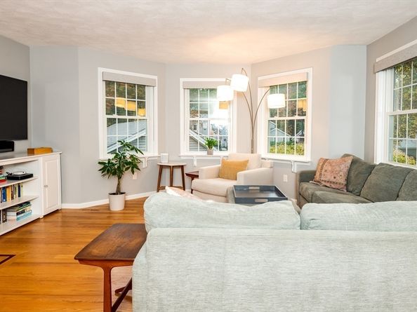 45 Shawsheen Road 28, Bedford MA 01730