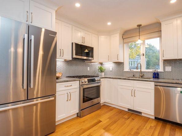 45 Shawsheen Road 28, Bedford MA 01730