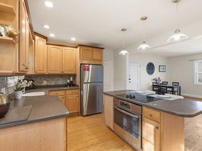 112 Maple St 6, Malden MA 02148