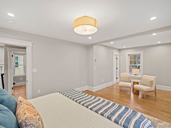 53 Highland Ave, Arlington MA 02476