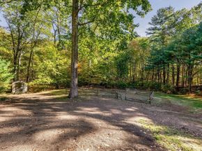 53 Lawrence Rd, Boxford MA 01921