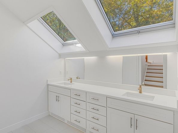 53 Lawrence Rd, Boxford MA 01921