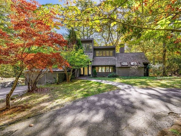 53 Lawrence Rd, Boxford MA 01921