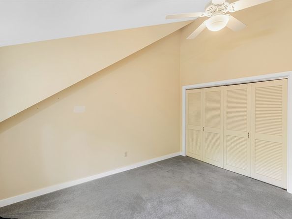53 Lawrence Rd, Boxford MA 01921