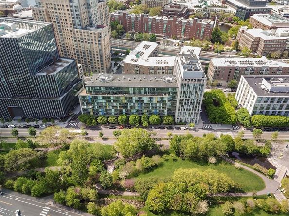 2 Earhart St 424, Cambridge MA 02141