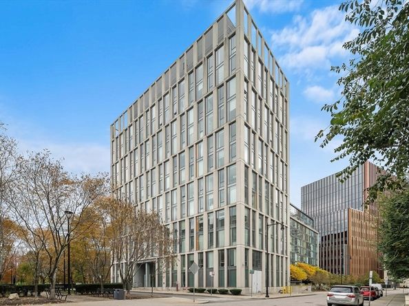 2 Earhart St 424, Cambridge MA 02141