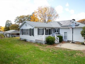 313 Lincoln Street, Leominster MA 01453