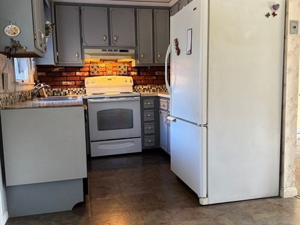 19 Rice Rd, Millbury MA 01527