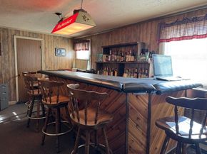 19 Rice Rd, Millbury MA 01527