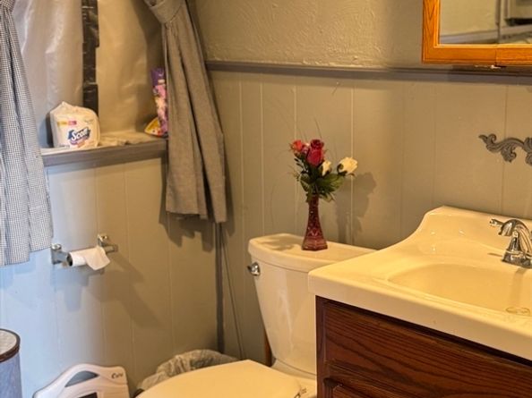 19 Rice Rd, Millbury MA 01527