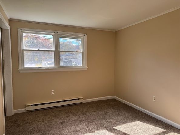 19 Rice Rd, Millbury MA 01527