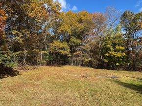 19 Rice Rd, Millbury MA 01527