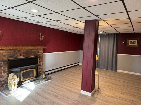 19 Rice Rd, Millbury MA 01527