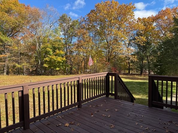 19 Rice Rd, Millbury MA 01527