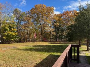 19 Rice Rd, Millbury MA 01527