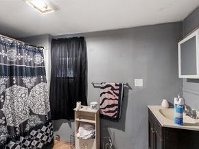 13 Groton Place, Worcester MA 01604