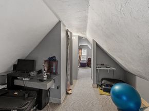 13 Groton Place, Worcester MA 01604