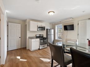 13 Groton Place, Worcester MA 01604