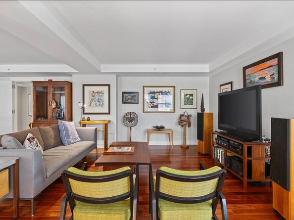 4 Battery Wharf 4302, Boston MA 02109