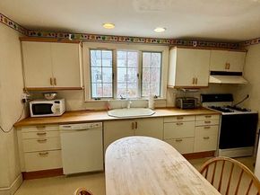 25 Woodward Ave, Reading MA 01867