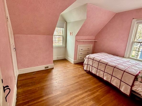 25 Woodward Ave, Reading MA 01867