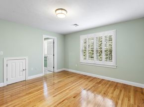 127 Shade St, Lexington MA 02421